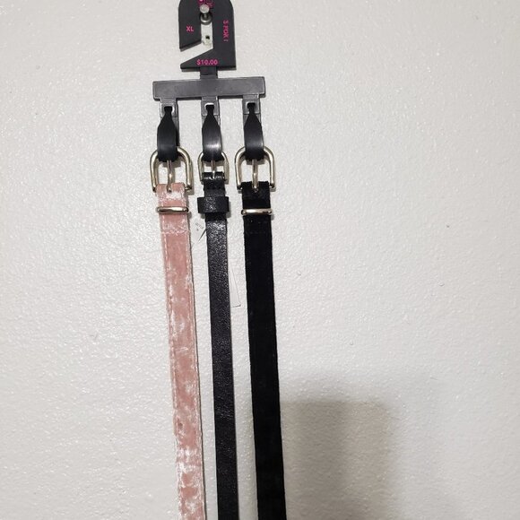 No Boundaries 3-Pack of Belts - Picture 2 of 6